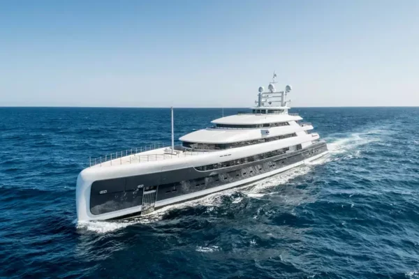 ILLUSION PLUS Motor yacht for sale